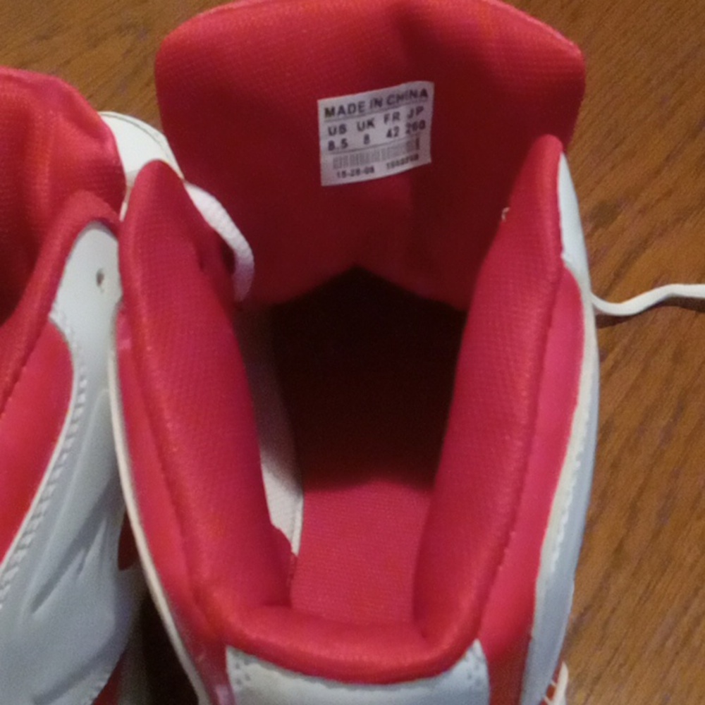 Shoes - Picture 2 of 3